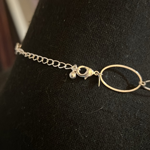 Set of necklace and earrings - Picture 4 of 9